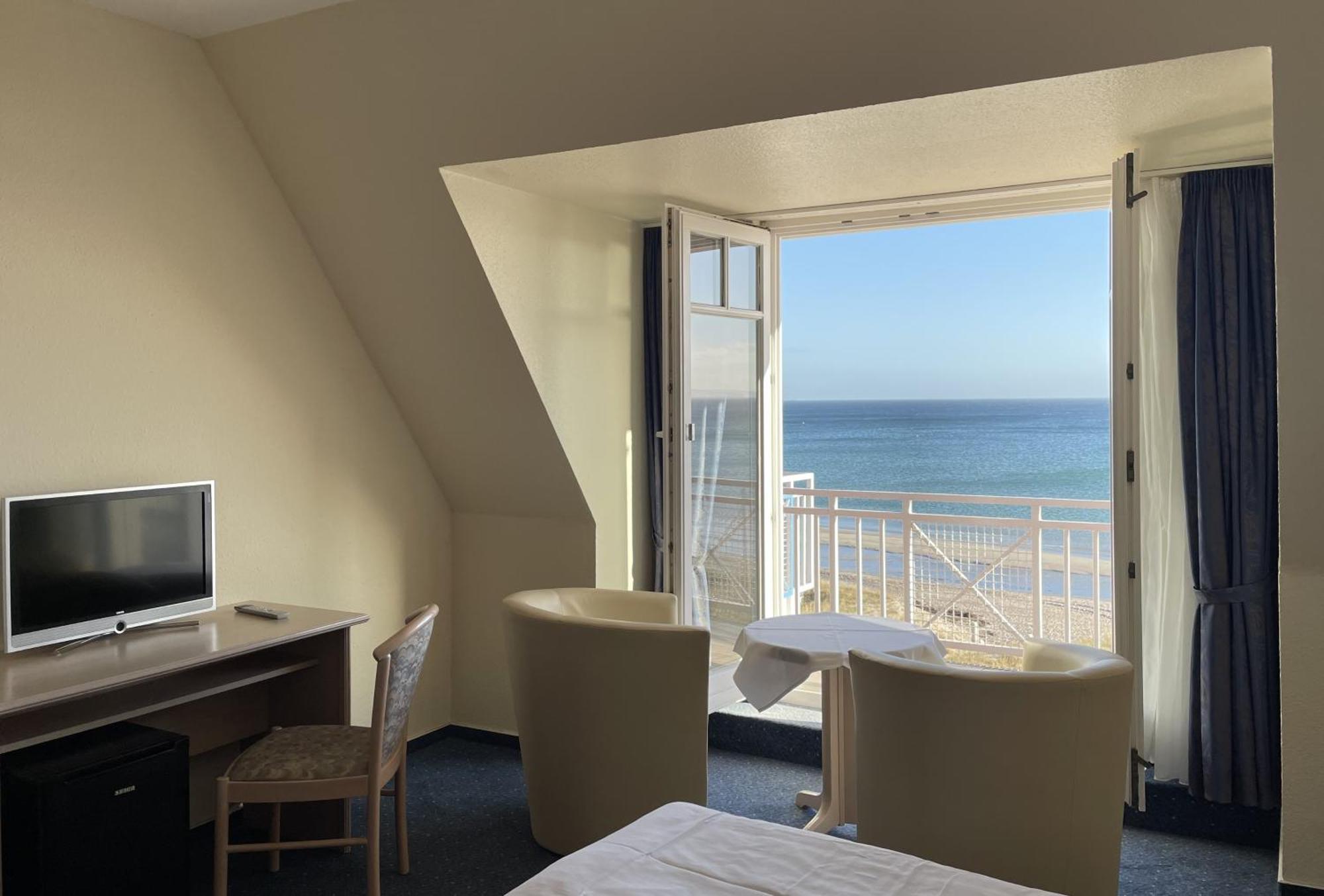 Strandhotel Duenenhaus Juliusruh Kamer foto